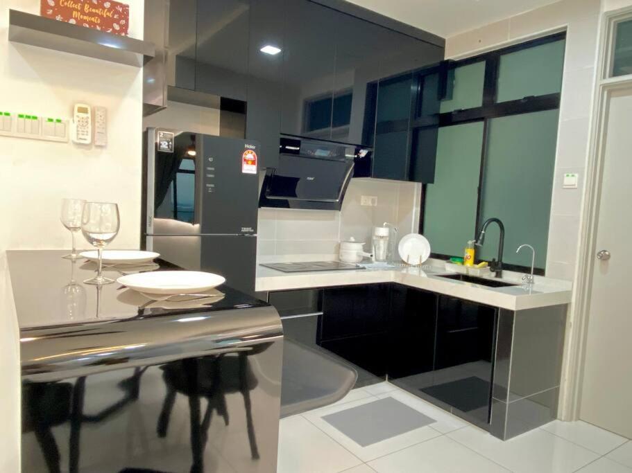 Pangsapuri Hck10 Platino Projector /3min Walk Paradigm/sutera Jb